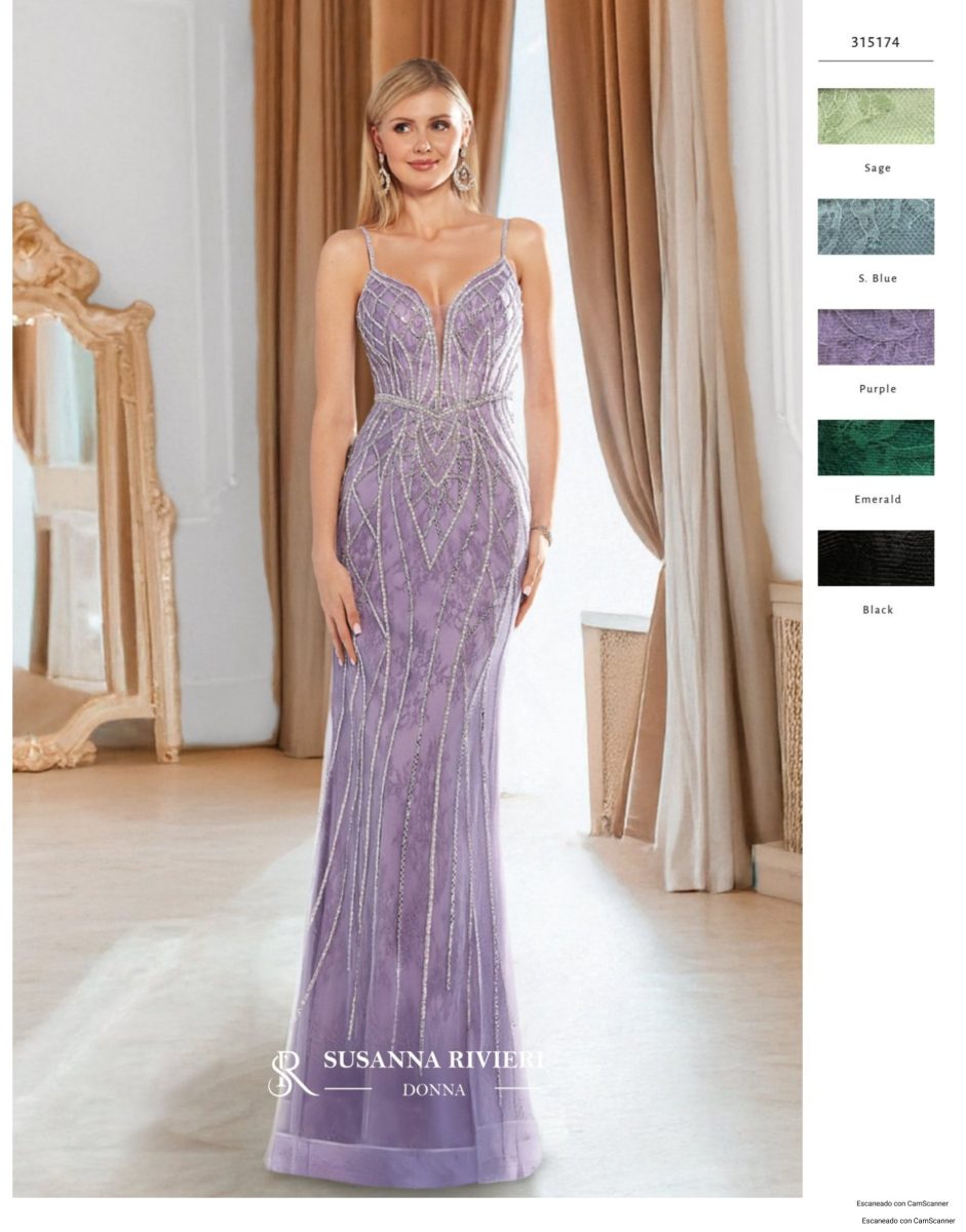 Vestido largo lavanda de Susanna Rivieri con pedrería plateada en líneas diagonales, escote en V profundo, tirantes finos y corte sirena.